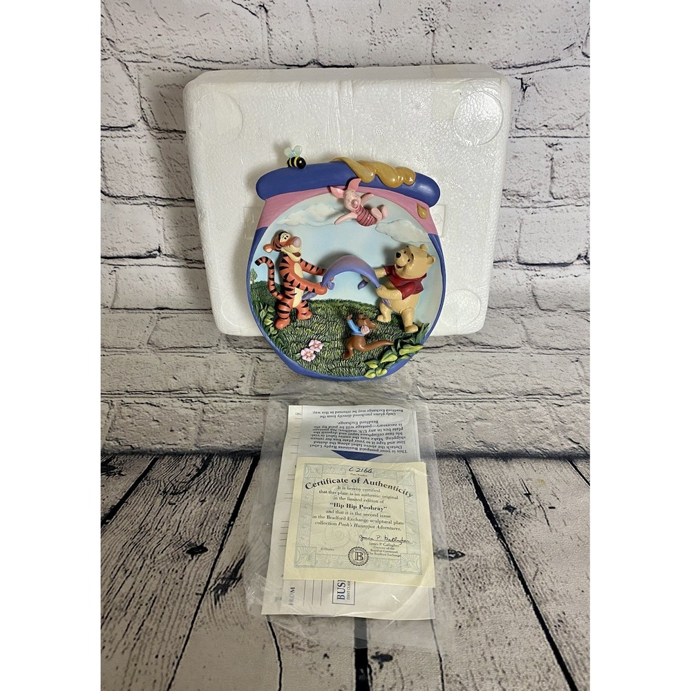 Bradford Exchange Winnie Pooh Honeypot Adventures 3D Plate "Hip Hip Poohray" COA